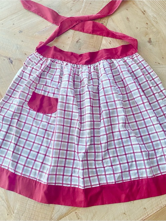Other - Pink Checked Waist Apron with Solid Trim